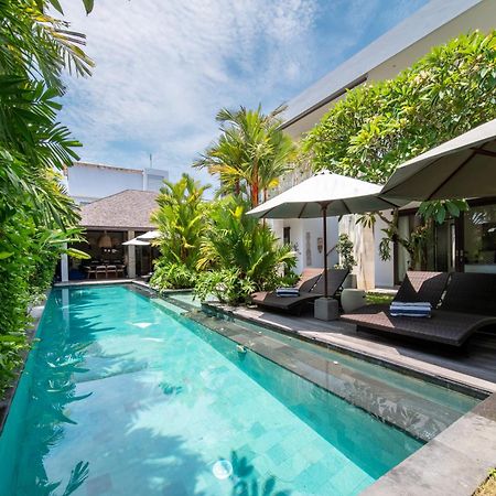 Villa Nikaia By Villa Finder Seminyak Zewnętrze zdjęcie